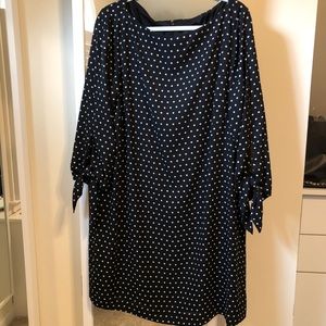 Tahari shift with tie sleeves
